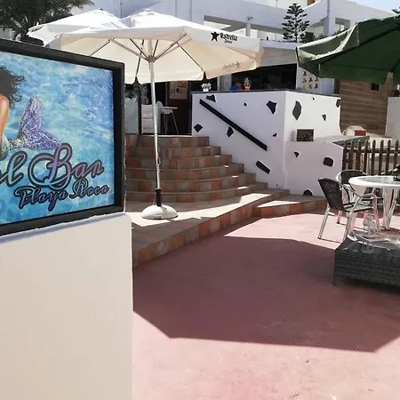 Giovanni 09 Playa Roca Apartament *