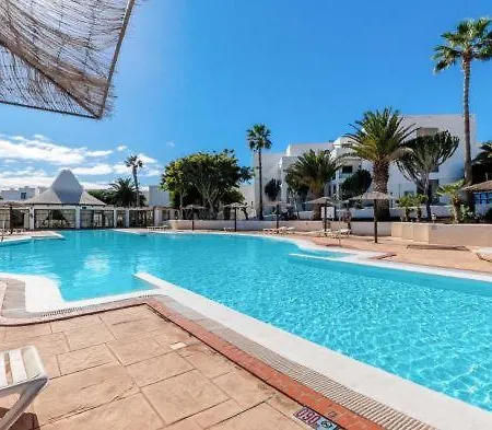 Giovanni 09 Playa Roca * Costa Teguise