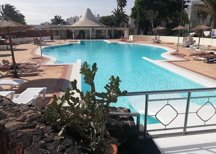 Giovanni 09 Playa Roca * Costa Teguise