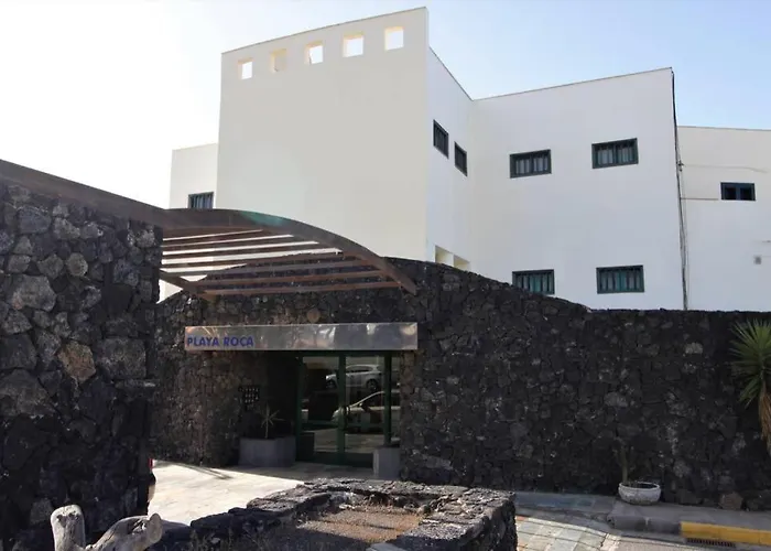 Giovanni 09 Playa Roca * Costa Teguise