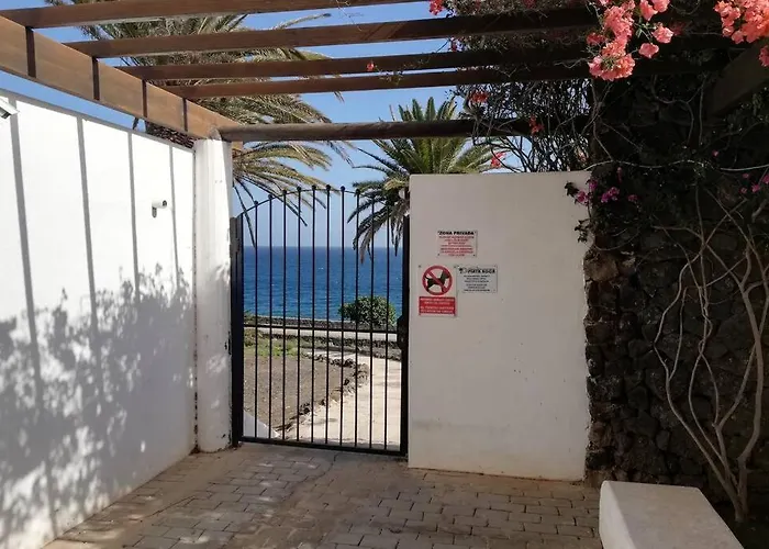 Giovanni 09 Playa Roca Lejlighed Costa Teguise