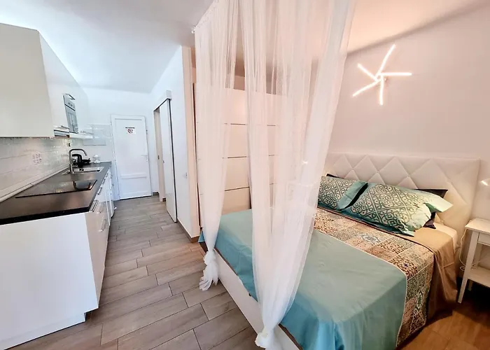 Giovanni 09 Playa Roca Appartement